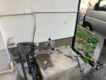給湯器　交換中