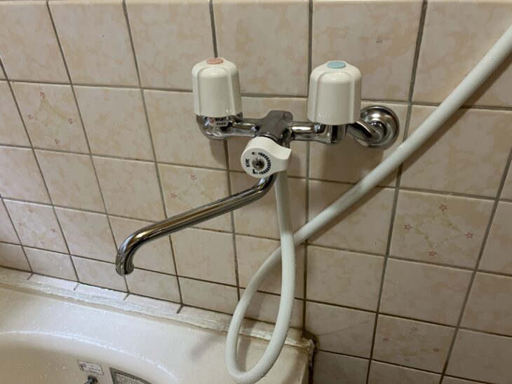 シャワー水栓