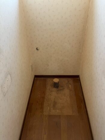 既存トイレ撤去