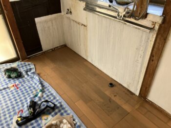 キッチン工事中
