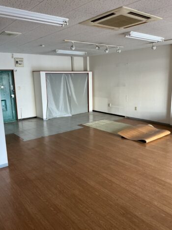 ショールーム内