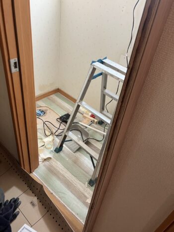 トイレ工事中