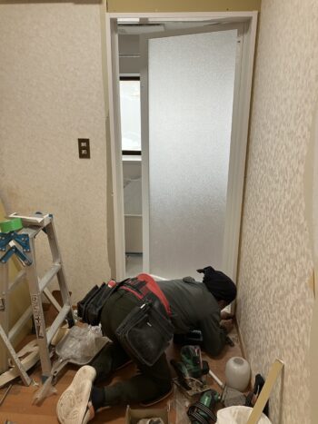 浴室ドア施工