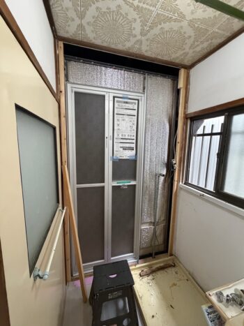浴室工事中