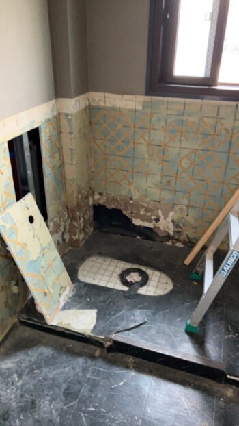 トイレ解体